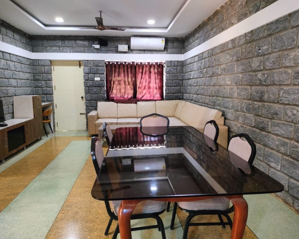 family-cottage-at-maanya-resorts